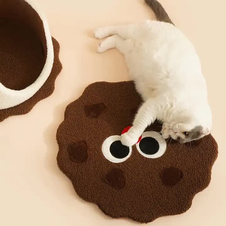Cookie Cat Bed – Cozy & Playful Hideout (50×20 cm)