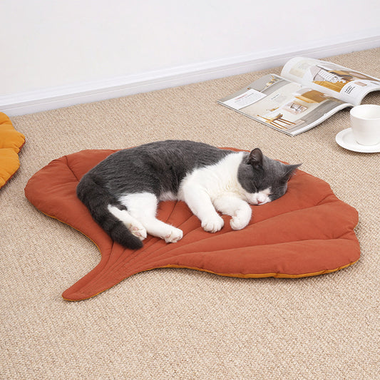 1-Pack Yellow Leaf-Shaped Pet Mat – Durable Sleeping Pad for Dogs & Cats