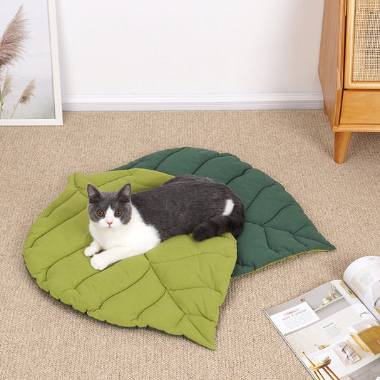 2-Pack Green Leaf Pet Mats – Durable Sleeping Pads for Dogs & Cats
